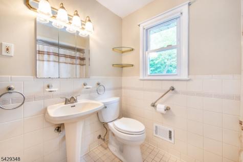 64 School Street North Haledon NJ 07508