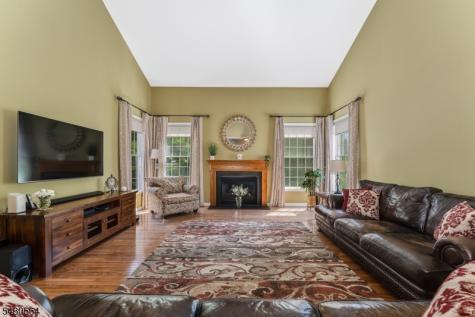 9 Hawk Drive Raritan NJ 08551