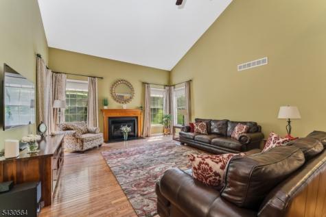 9 Hawk Drive Raritan NJ 08551