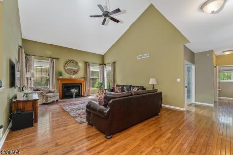 9 Hawk Drive Raritan NJ 08551