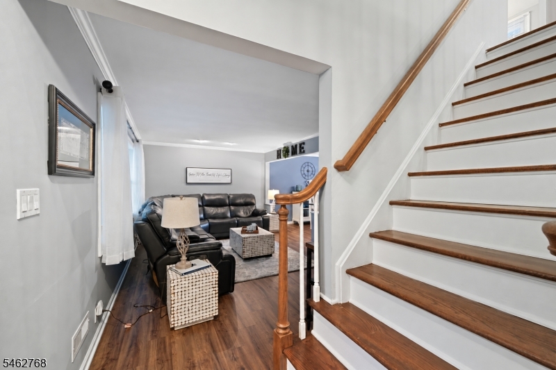 29 Oakley Terrace Nutley NJ 07110