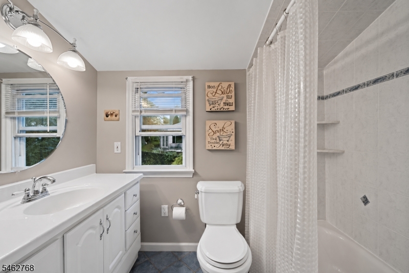 29 Oakley Terrace Nutley NJ 07110