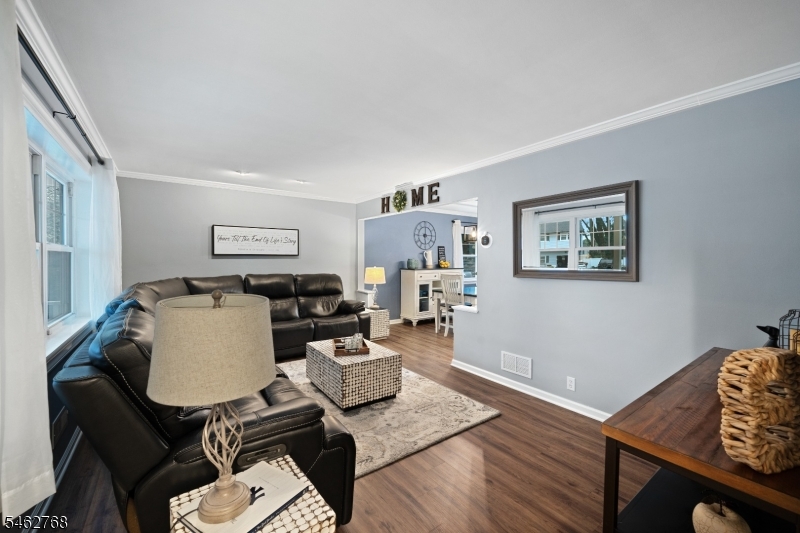 29 Oakley Terrace Nutley NJ 07110