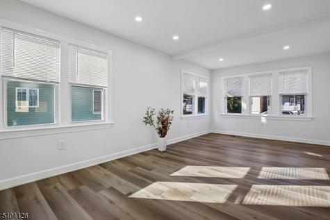 85 Madison Street Newton NJ 07860