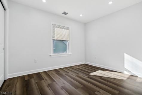 85 Madison Street Newton NJ 07860