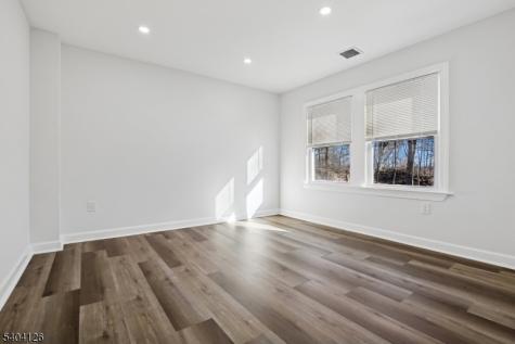 85 Madison Street Newton NJ 07860