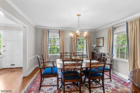 7 Birdseye Glen Verona NJ 07044