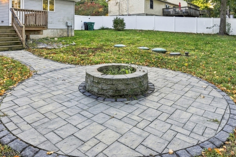 21 Woodland Trail Vernon NJ 07419