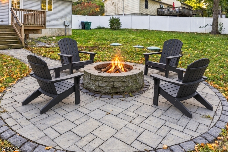21 Woodland Trail Vernon NJ 07419
