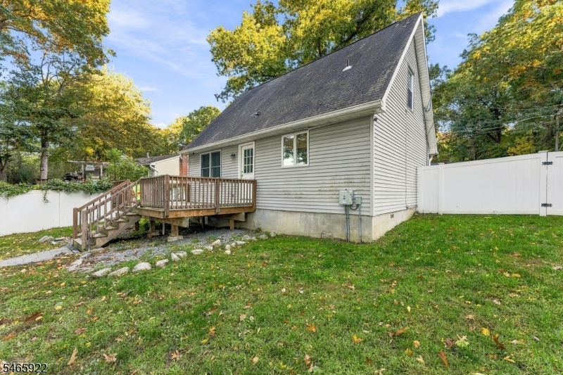 21 Woodland Trail Vernon NJ 07419