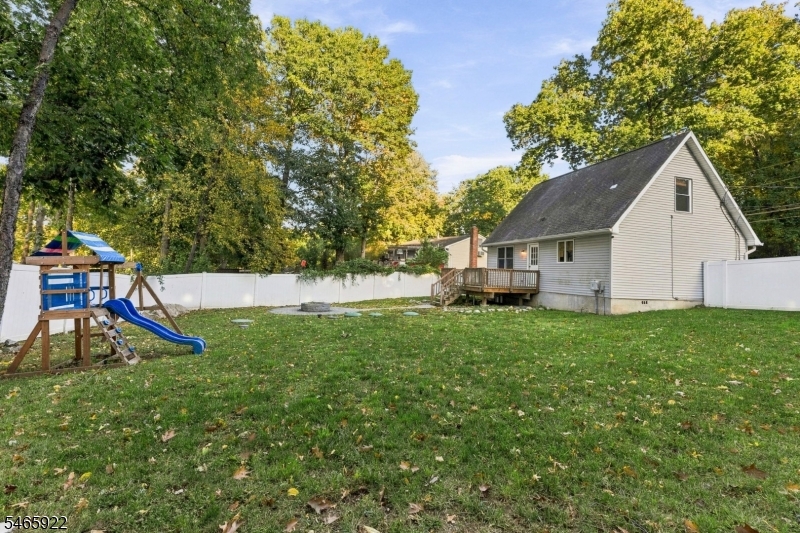 21 Woodland Trail Vernon NJ 07419