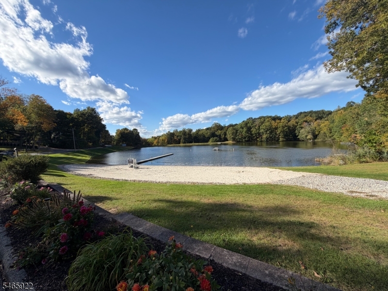 21 Woodland Trail Vernon NJ 07419