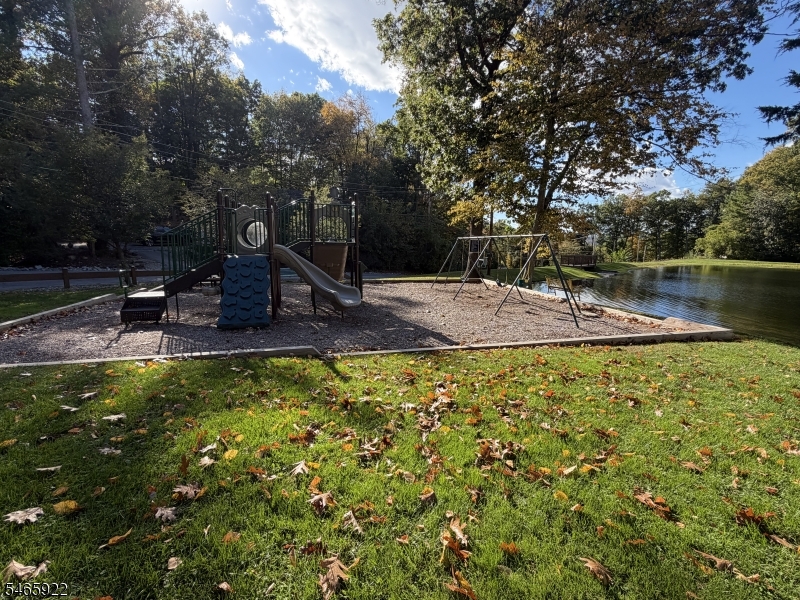 21 Woodland Trail Vernon NJ 07419