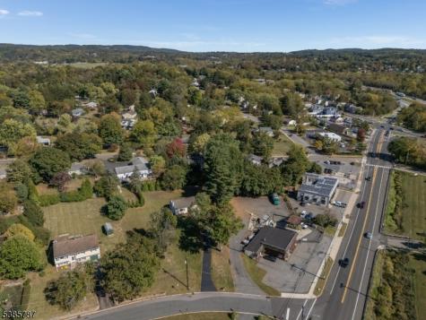 4 Lingert Avenue Clinton NJ 08809