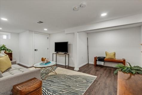 27 Montclair Avenue Montclair NJ 07042
