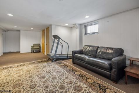12 Dale Drive West Orange NJ 07052