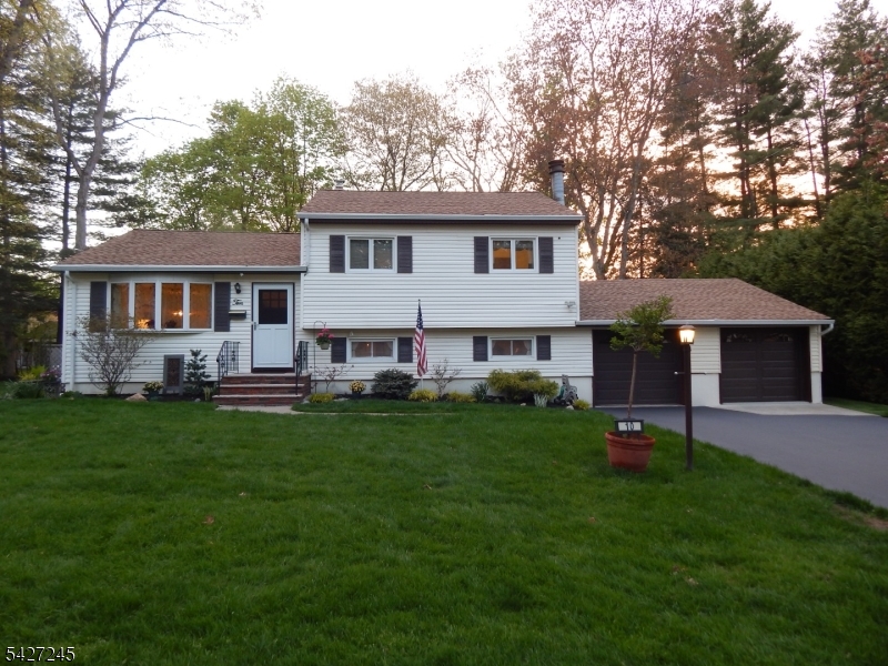 10 Lewis Road Montvale NJ 07645