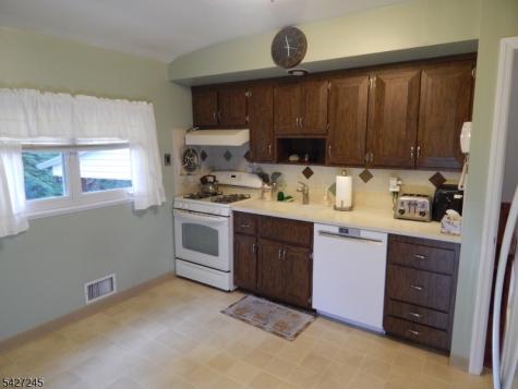 10 Lewis Road Montvale NJ 07645