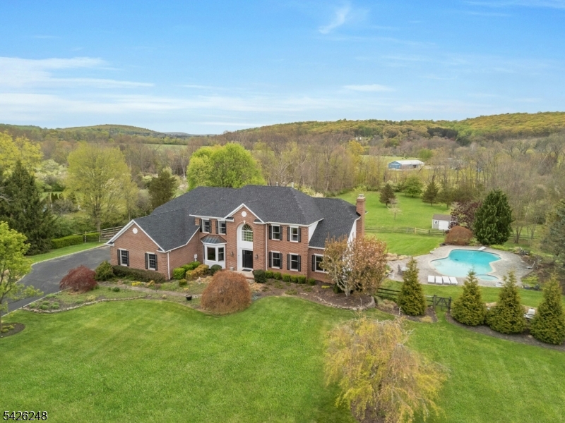 1029 Old Chester Chester NJ 07931