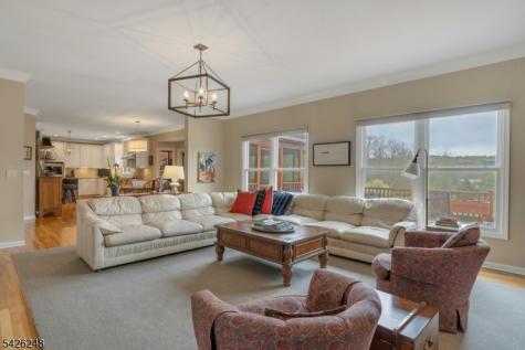 1029 Old Chester Chester NJ 07931