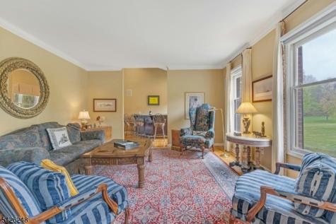 1029 Old Chester Chester NJ 07931