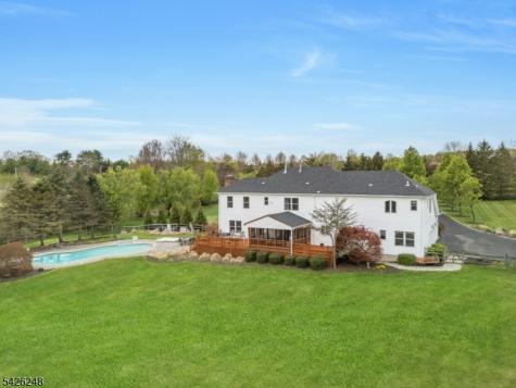 1029 Old Chester Chester NJ 07931