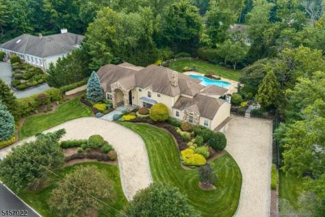 25 Notch Hill Drive Livingston NJ 07039