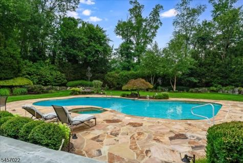 25 Notch Hill Drive Livingston NJ 07039