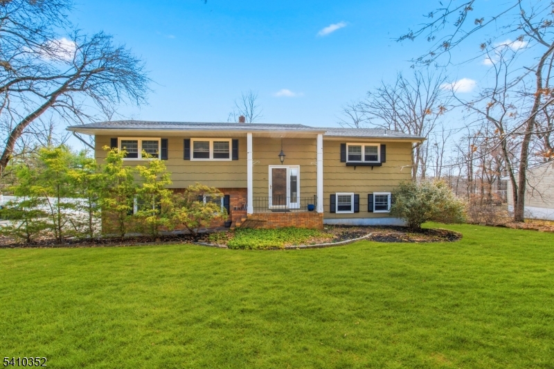 31 Blue Ridge Avenue Green Brook NJ 08812