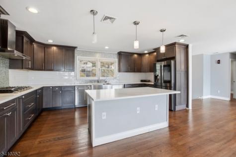 31 Blue Ridge Avenue Green Brook NJ 08812