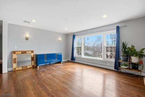 31 Blue Ridge Avenue Green Brook NJ 08812