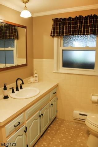 28 Benedict Drive Jefferson NJ 07849