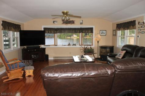 28 Benedict Drive Jefferson NJ 07849
