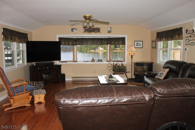 28 Benedict Drive Jefferson NJ 07849