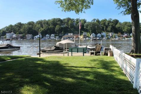 28 Benedict Drive Jefferson NJ 07849