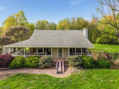 200 Mountain Road East Amwell NJ 08551
