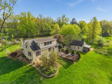 200 Mountain Road East Amwell NJ 08551