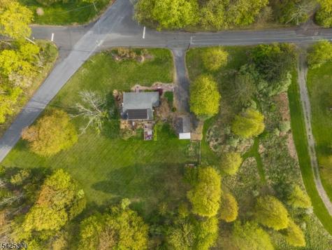 200 Mountain Road East Amwell NJ 08551