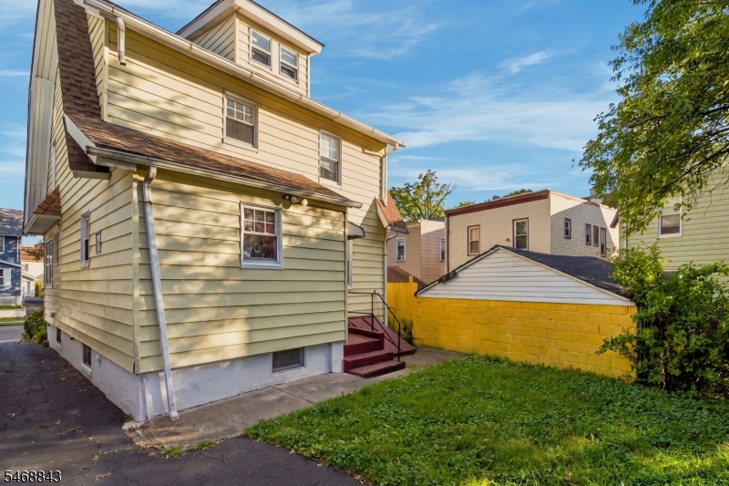 89 Kuna Terrace Irvington NJ 07111