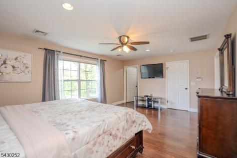 2 Danberry Lane Bridgewater NJ 08807