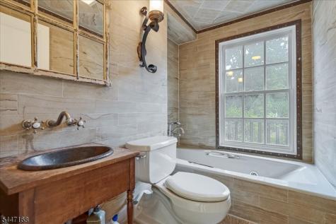 936 Dove Island Road Stillwater NJ 07860