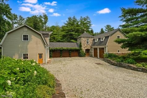 936 Dove Island Road Stillwater NJ 07860