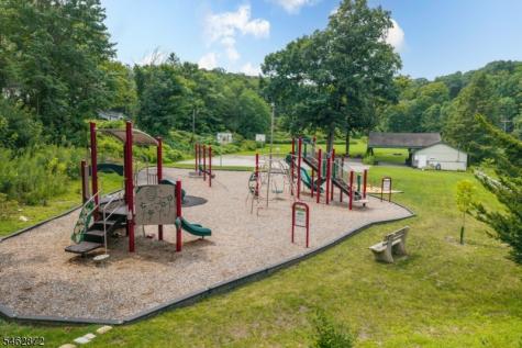 3 Larch Drive Hardyston NJ 07460