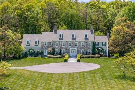 13 Glennon Farm Lane Tewksbury NJ 08833
