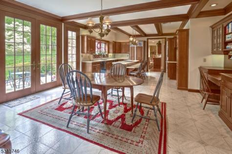 13 Glennon Farm Lane Tewksbury NJ 08833