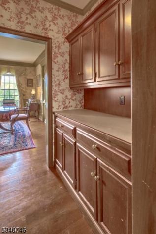 13 Glennon Farm Lane Tewksbury NJ 08833