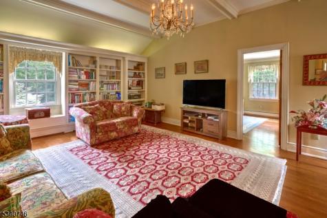 13 Glennon Farm Lane Tewksbury NJ 08833