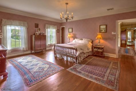 13 Glennon Farm Lane Tewksbury NJ 08833