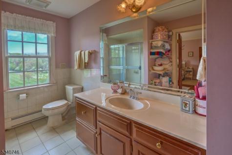 13 Glennon Farm Lane Tewksbury NJ 08833