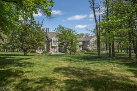 13 Glennon Farm Lane Tewksbury NJ 08833